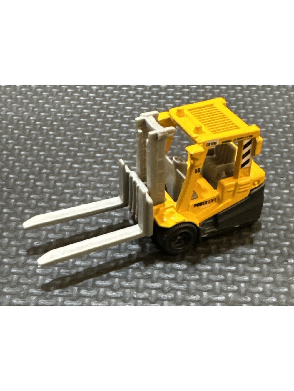 2006 Mattel Inc Power Lift | Fork Lift | Matchbox | MB704